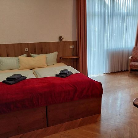 Landhotel Waldschloesschen Mit Gaststube Sohland an der Spree Exteriör bild