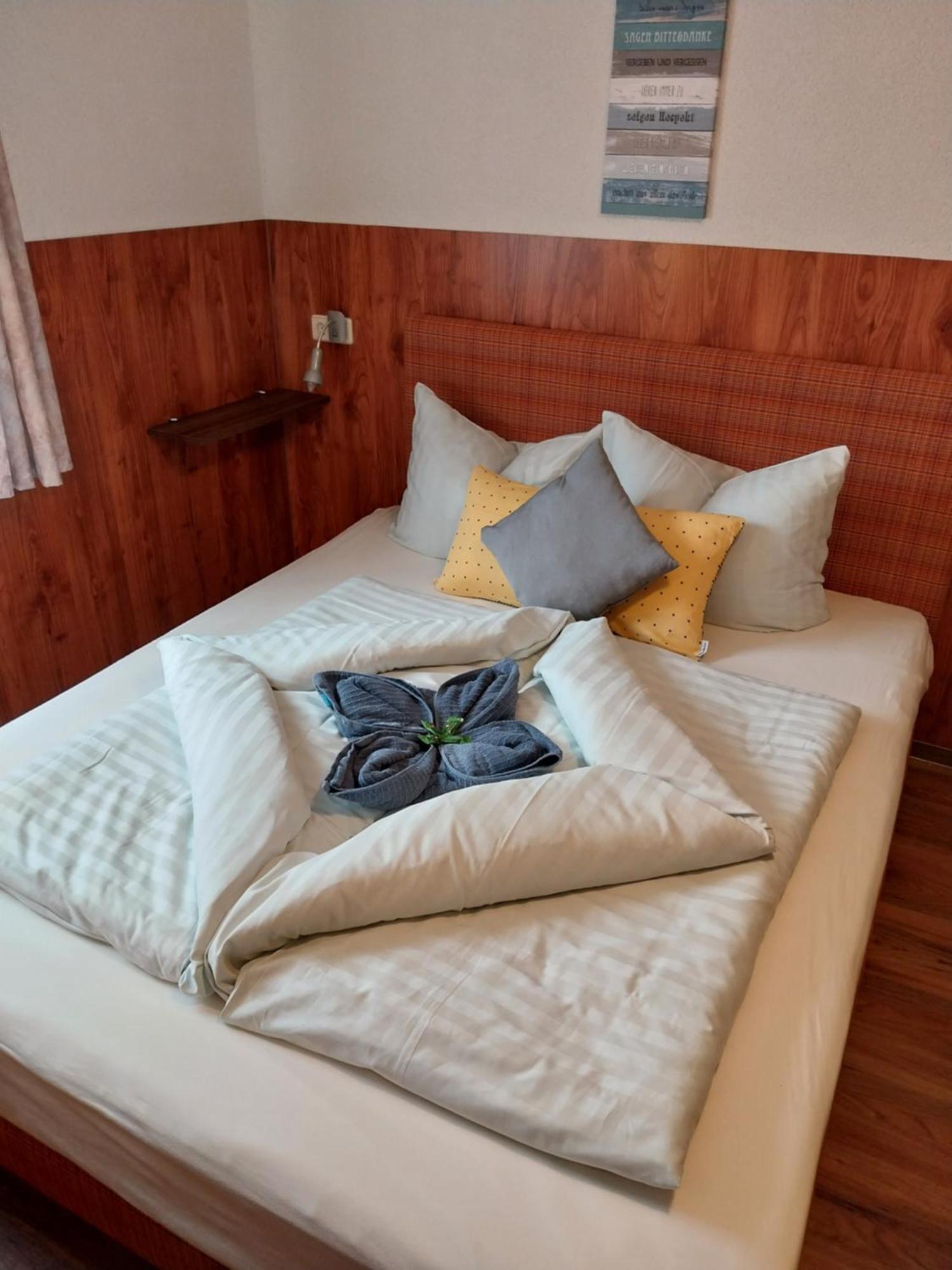 Landhotel Waldschloesschen Mit Gaststube Sohland an der Spree Exteriör bild