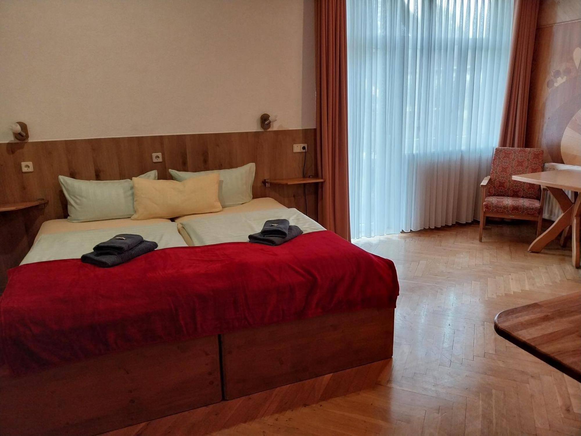 Landhotel Waldschloesschen Mit Gaststube Sohland an der Spree Exteriör bild