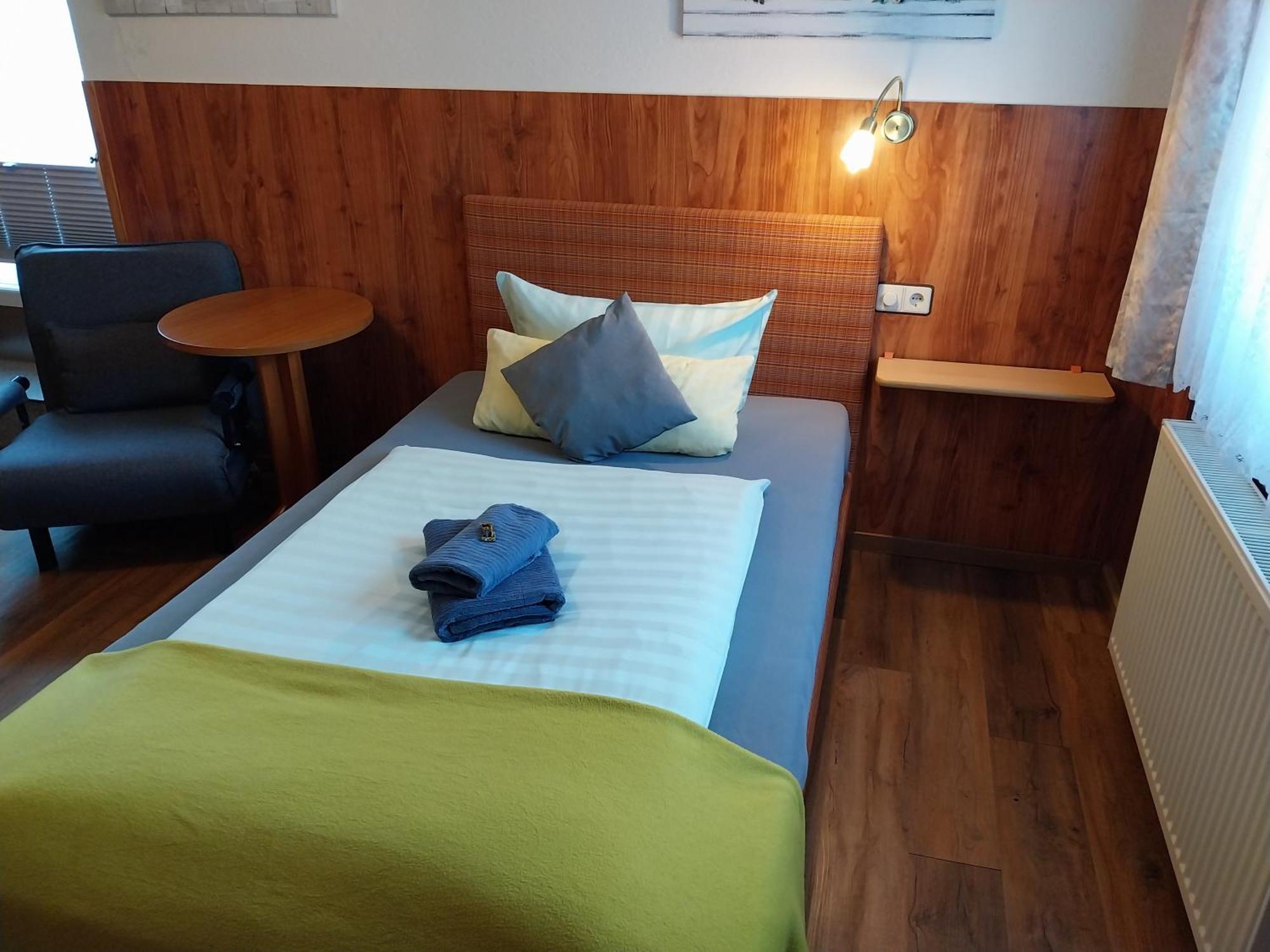 Landhotel Waldschloesschen Mit Gaststube Sohland an der Spree Exteriör bild
